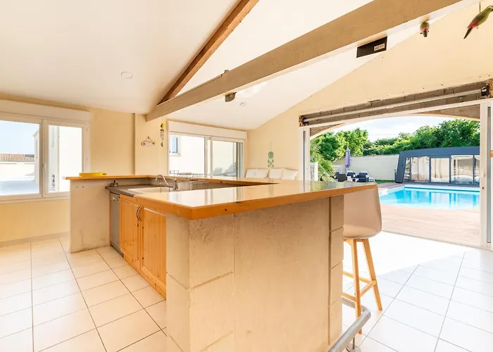 La Maison Paradis - Piscine Privee Et Chauffee Luçon